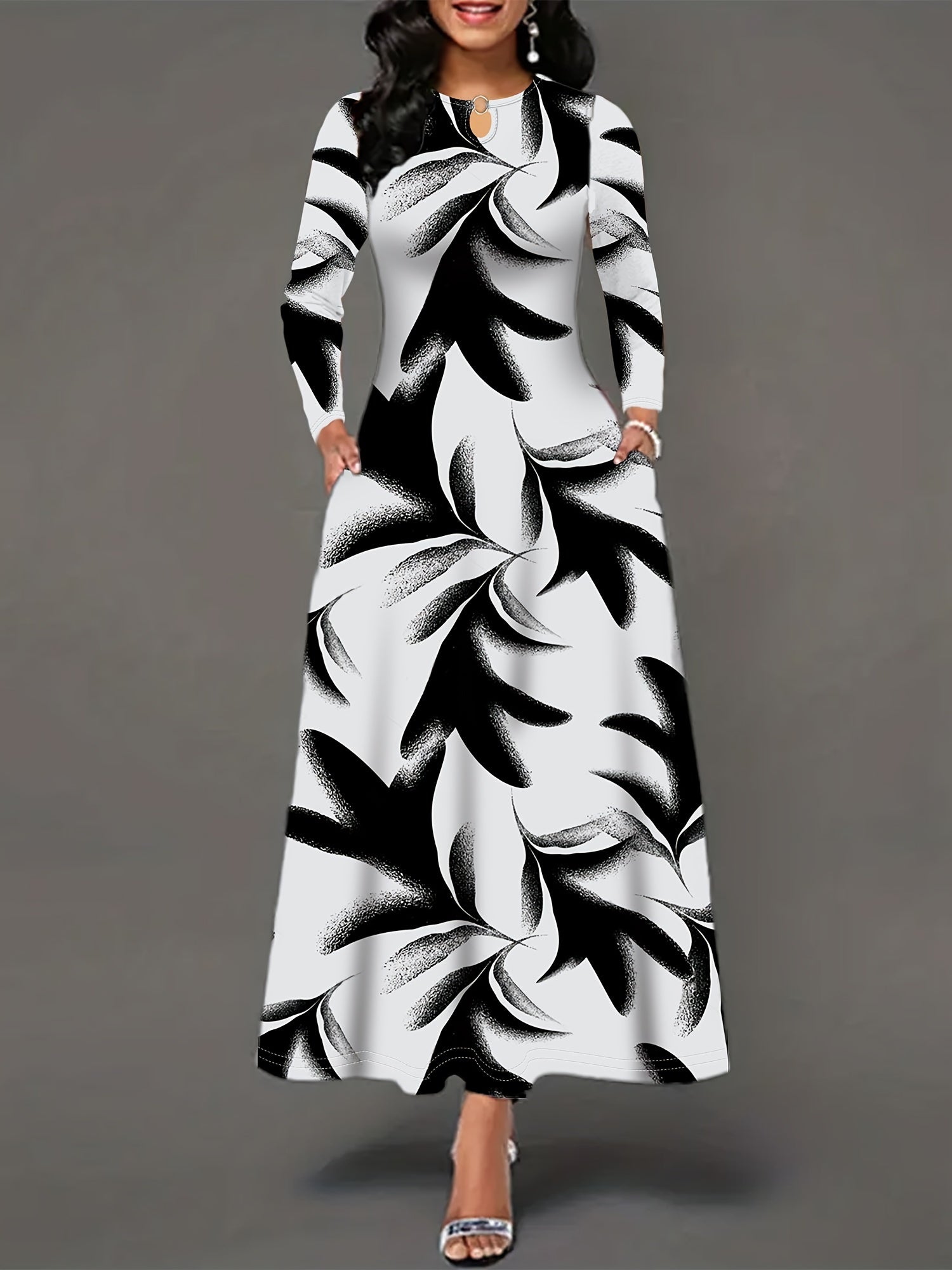 Stylish Women's Long Sleeve Maxi Dress with Pockets - Elegant Leopard Print, Crew Neck, Stretchy Polyester Blend for Fall/Winter