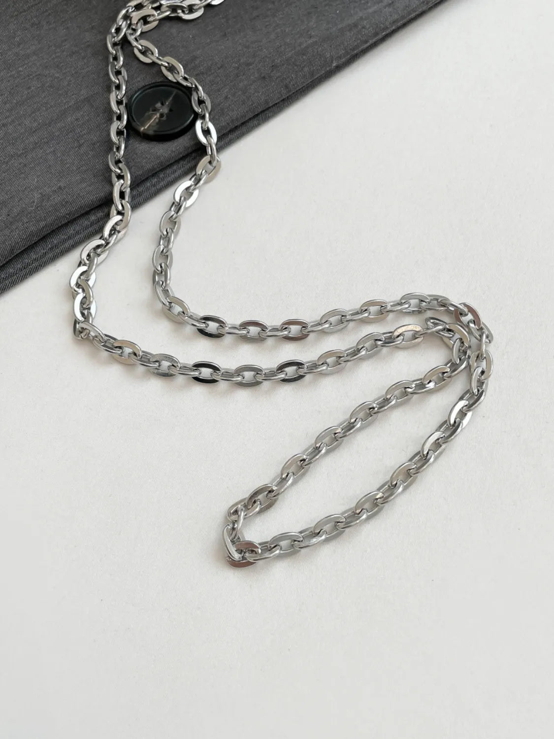 Chain Strap Bucket Bag