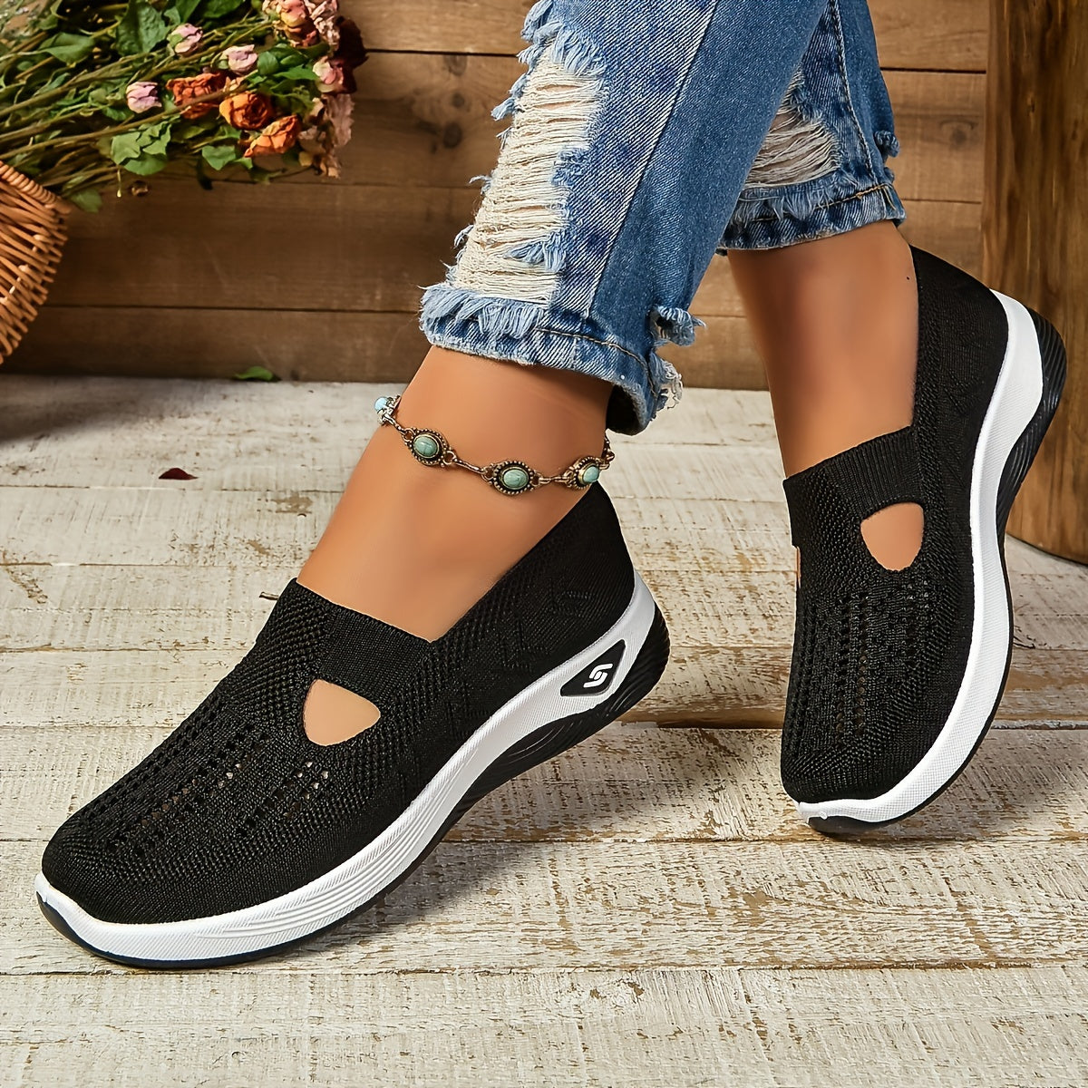 Women's Cut-out Sneakers, Casual Breathable Slip On Walking Shoes, Lightweight Outdoor Flat Shoes (plus size)