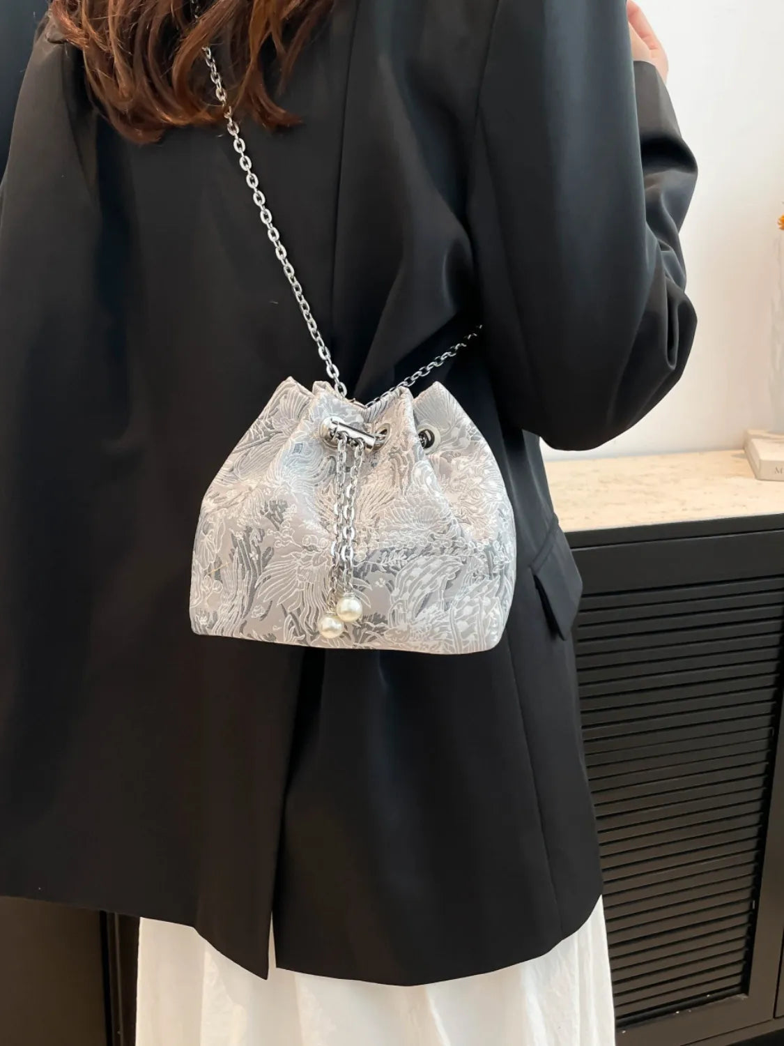 Chain Strap Bucket Bag