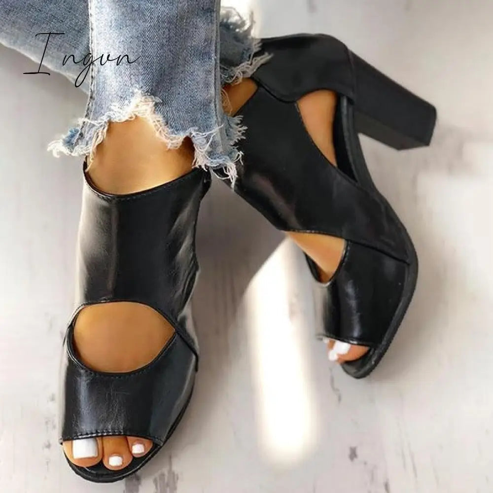 Ingvn - Peep Toe Cutout Rivet Chunky Heel Boots