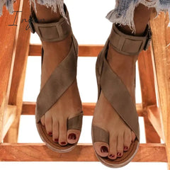Ingvn - Fashion Flip-flops Flat Heel Buckle Strap Sandals