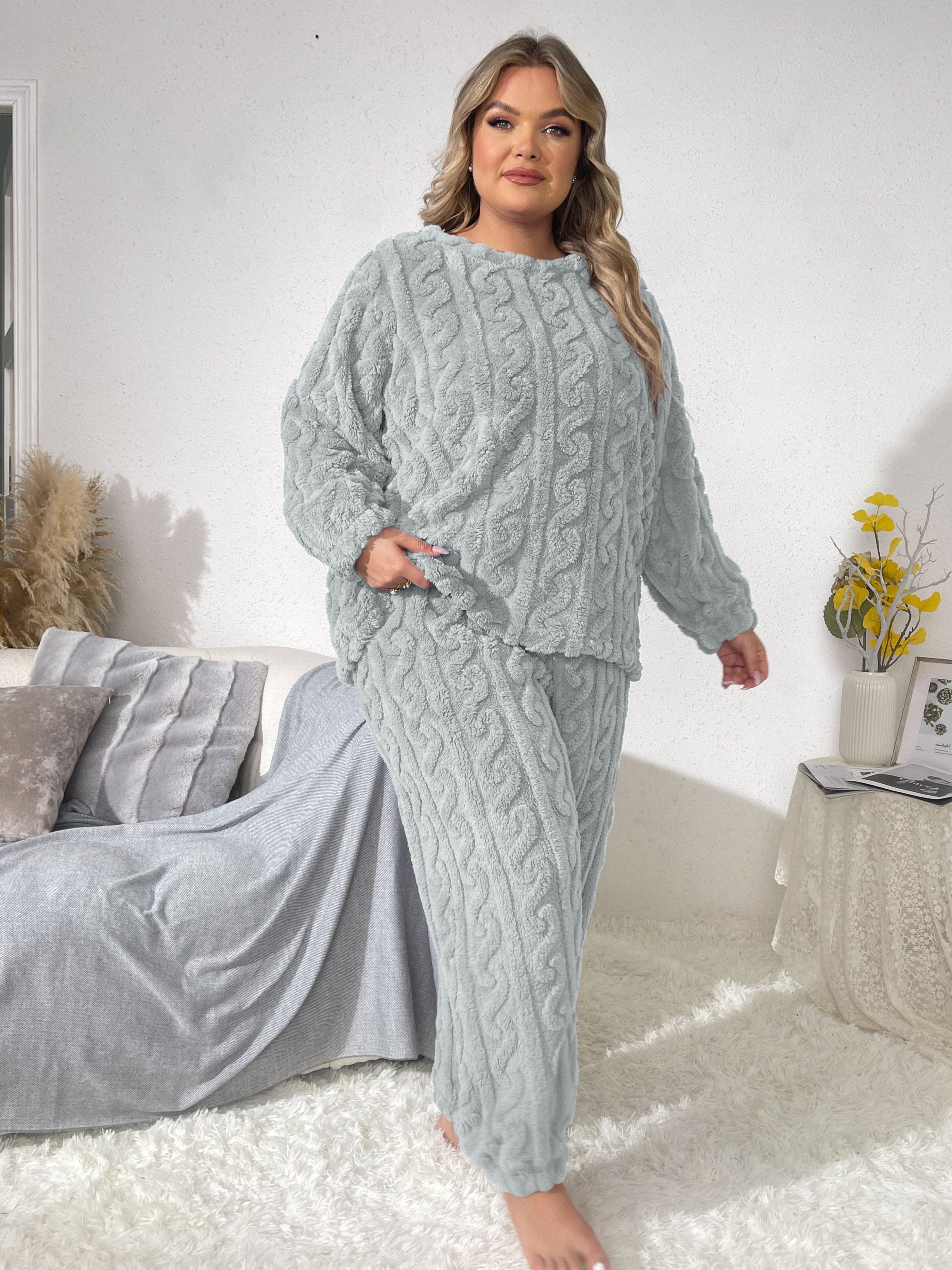 Plus Size Casual Pajamas Set, Women's Plus Solid Textured Long Sleeve Round Neck Warm Flannelette & Joggers Loungewear Two Piece Set