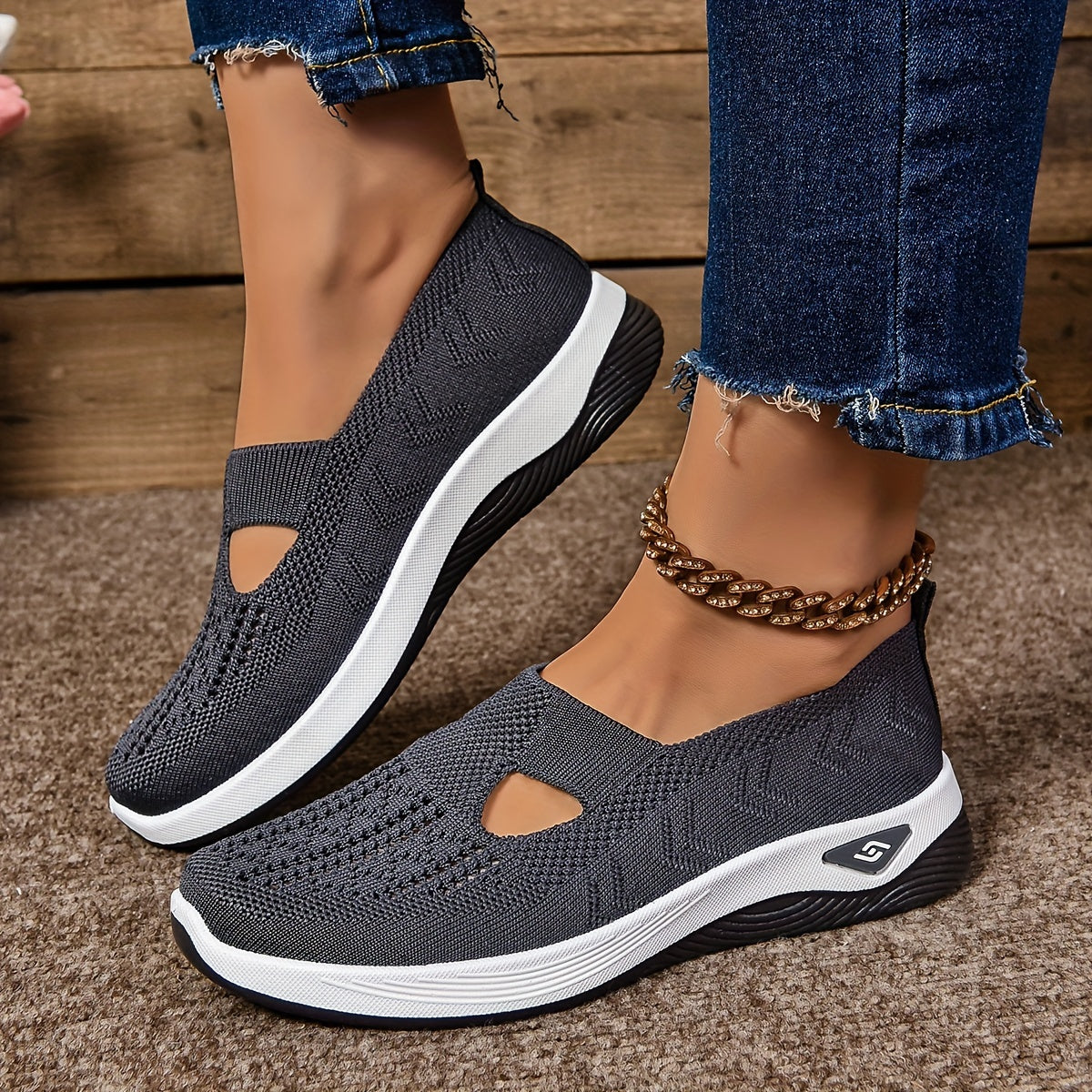 Women's Cut-out Sneakers, Casual Breathable Slip On Walking Shoes, Lightweight Outdoor Flat Shoes (plus size)