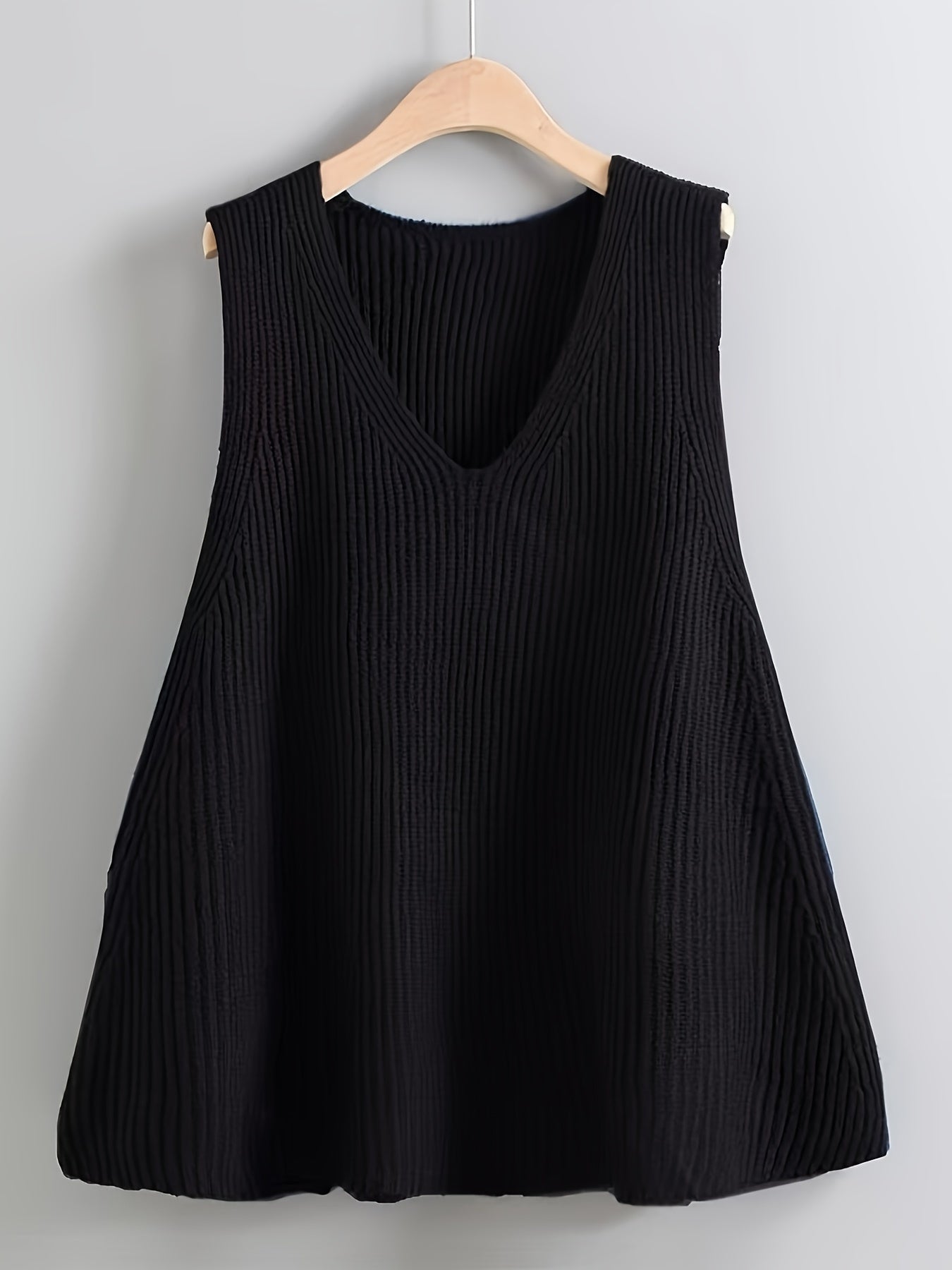Chic Plus Size V-Neck Sweater Vest - Comfortable Stretch Fit for Daily Wear