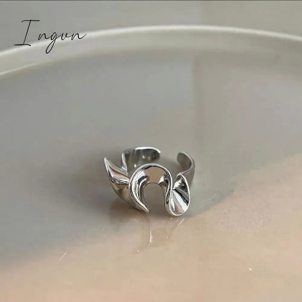 Simple Vintage Zircon Heart Rings For Women Ring Korean Fashion Cold Wind Index Finger Ring Metal Wedding Couple Party Jewelry
