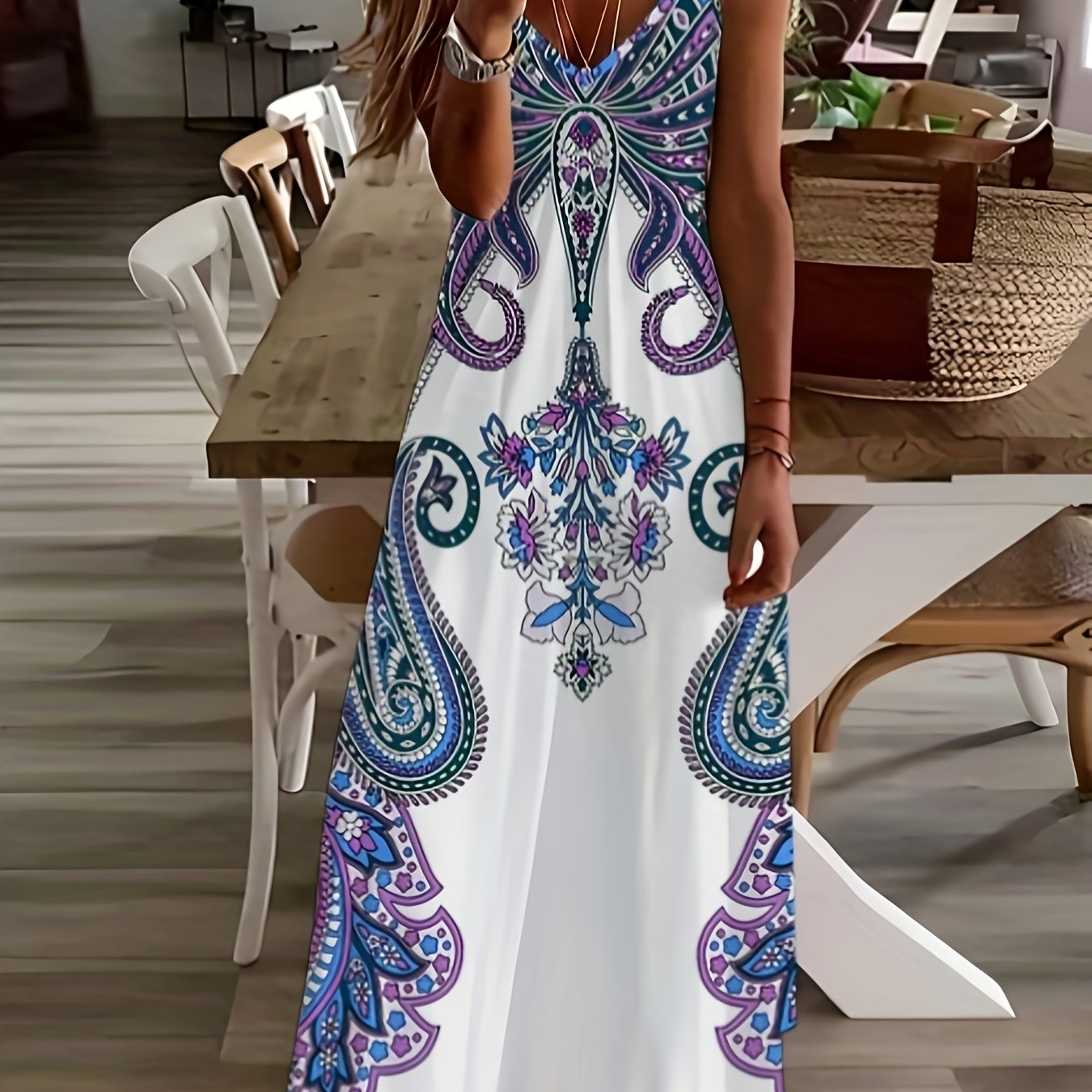Chic V-Neck Floral Cami Dress - Breezy Sleeveless Design for Spring/Summer - Must-Have Women’s Fashion