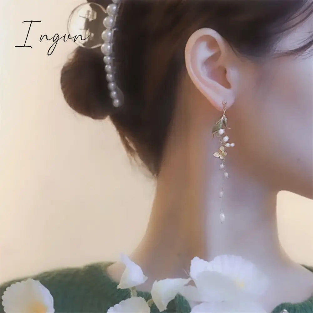New Korean Flower Asymmetrical Dangle Earrings for Women Long Tassel Butterfly Imitation Pearl Cat Drop Earring Party Jewelry