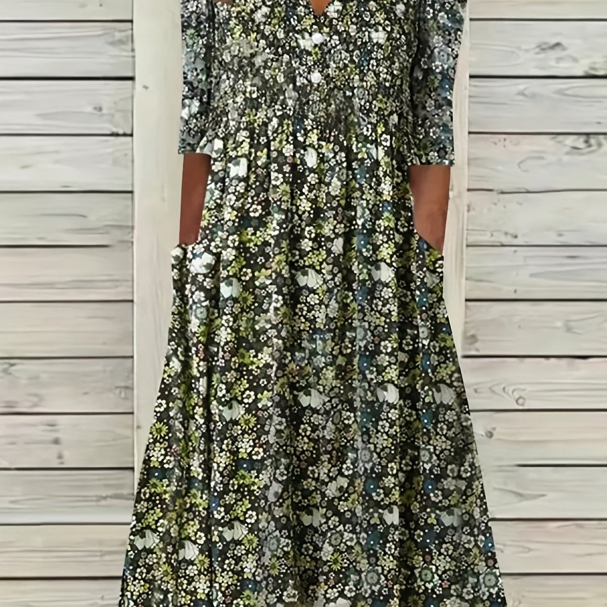 Vibrant Ditsy Floral V-Neck Dress - Comfy Ruched Design with Handy Pockets - Perfect for Summer Casual Outings, Women’s Fashion