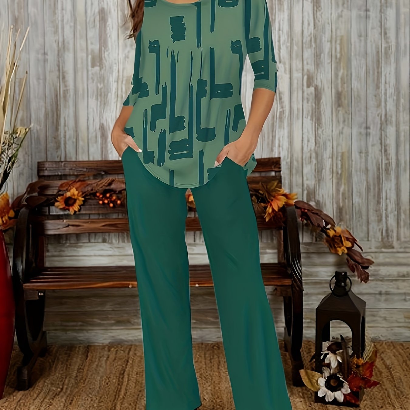 Plus Size Casual Outfits Two Piece Set, Women's Plus Brush Print Long Sleeve Round Neck Top & Pants Outfits 2 Piece Set