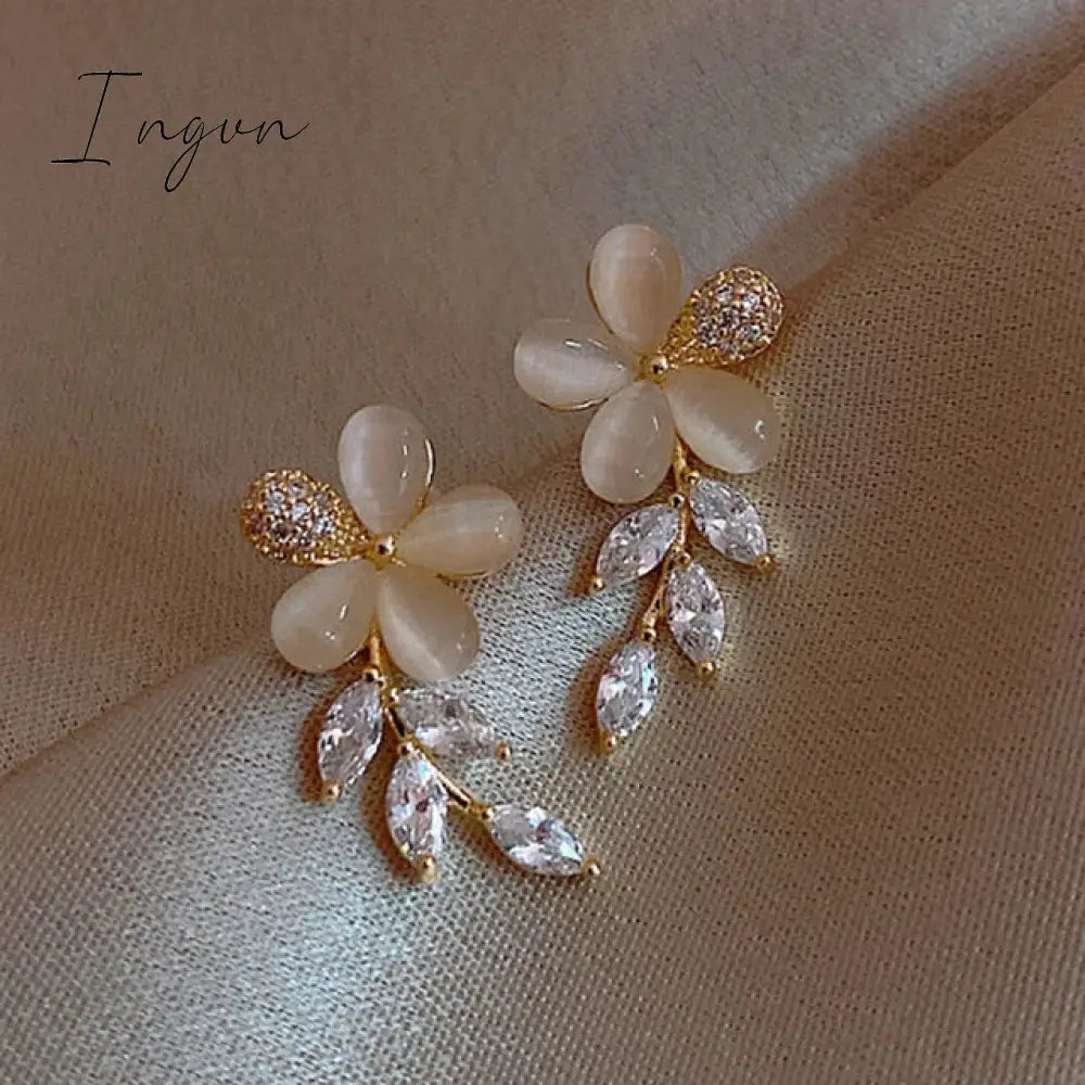 Hot Sale Exquisite Luxury Zircon Stud Earrings For Women AAA Zircon Shiny Rhinestone Geometrical Earring Party Wedding Jewelry