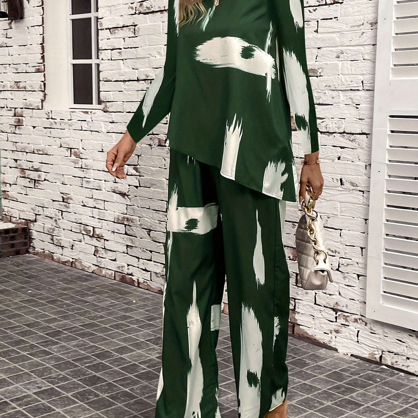 Plus Size Casual Outfits Two Piece Set, Women's Plus Brush Print Long Sleeve Round Neck Top & Wide Leg Pants Outfits 2 Piece Set