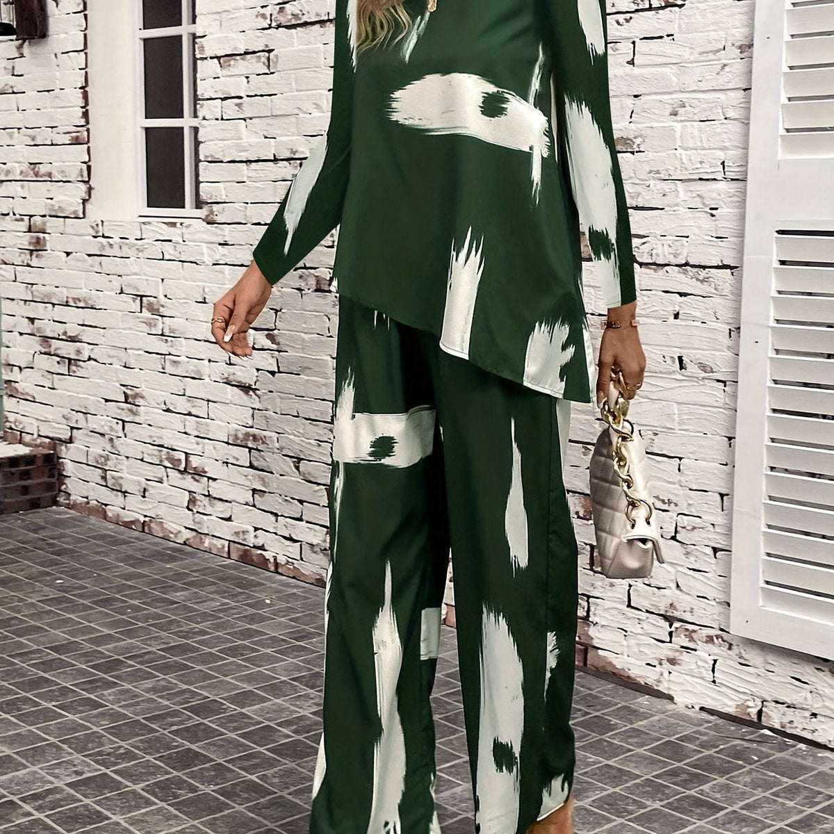 Plus Size Casual Outfits Two Piece Set, Women's Plus Brush Print Long Sleeve Round Neck Top & Wide Leg Pants Outfits 2 Piece Set