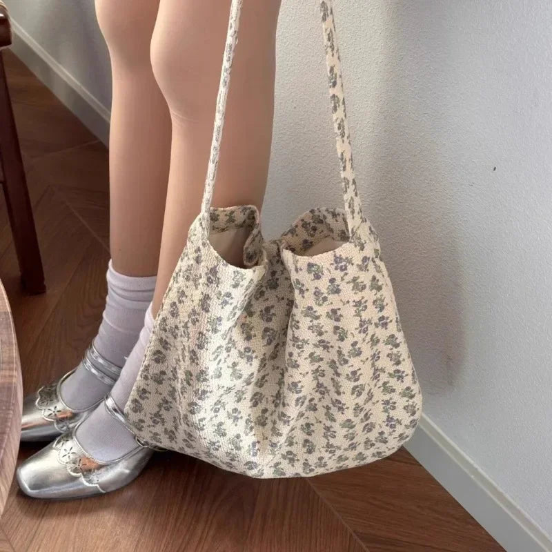 Ingvn  Women Chic Underarm Bag Large Capacity Polka Dot Retro Crossbody Bag All Matched Pleated Dumpling Bag for Outdoor Travel