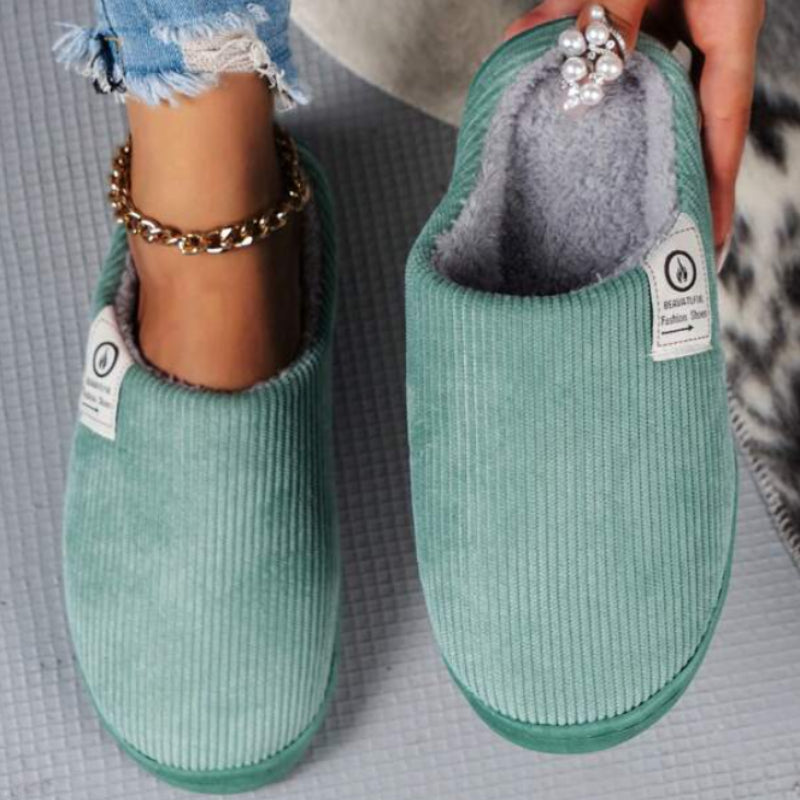 Plush Comfort Winter Slippers - Warm & Cozy, Soft Fabric Lined, Classic Style, Non-Slip Home Footwear