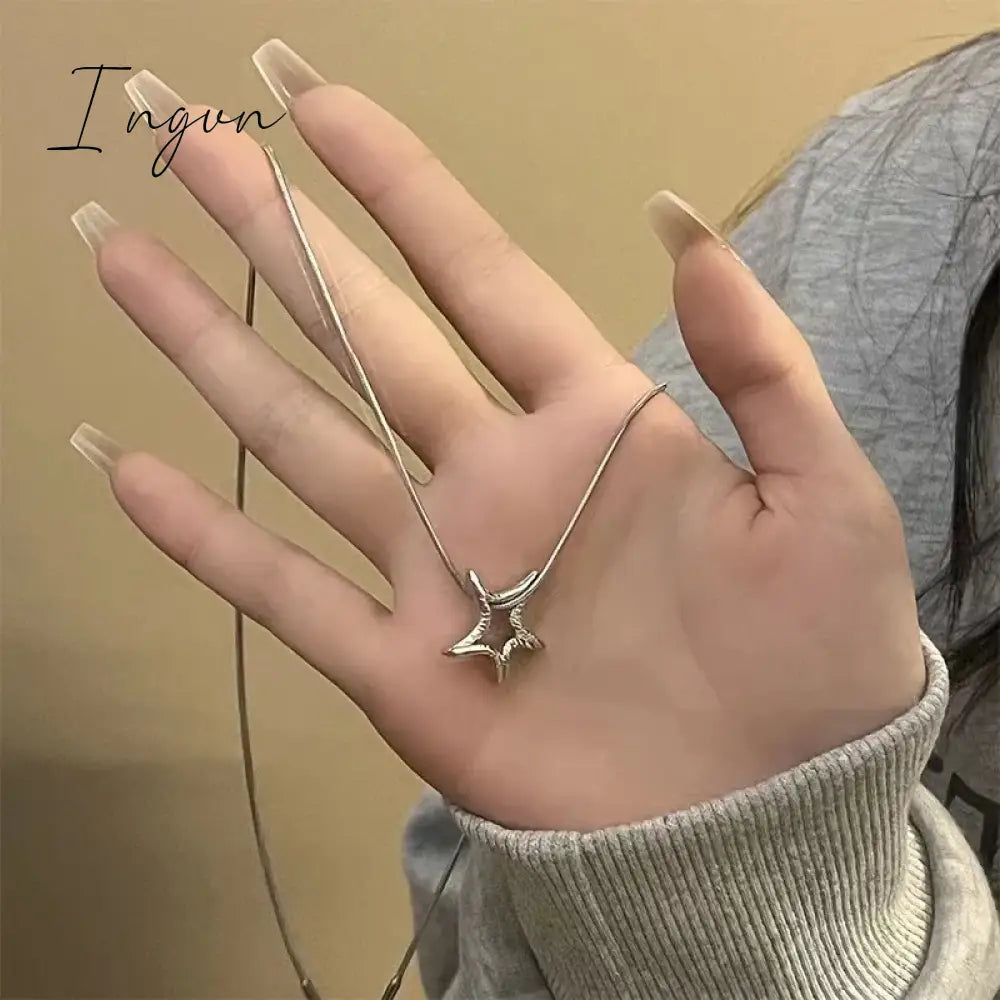 Y2K Hollow Star Pendant Necklace for Women Egirl Cute Korean Fashion Punk Clothing Pentagram Sweater Neck Chain Trend Jewelry