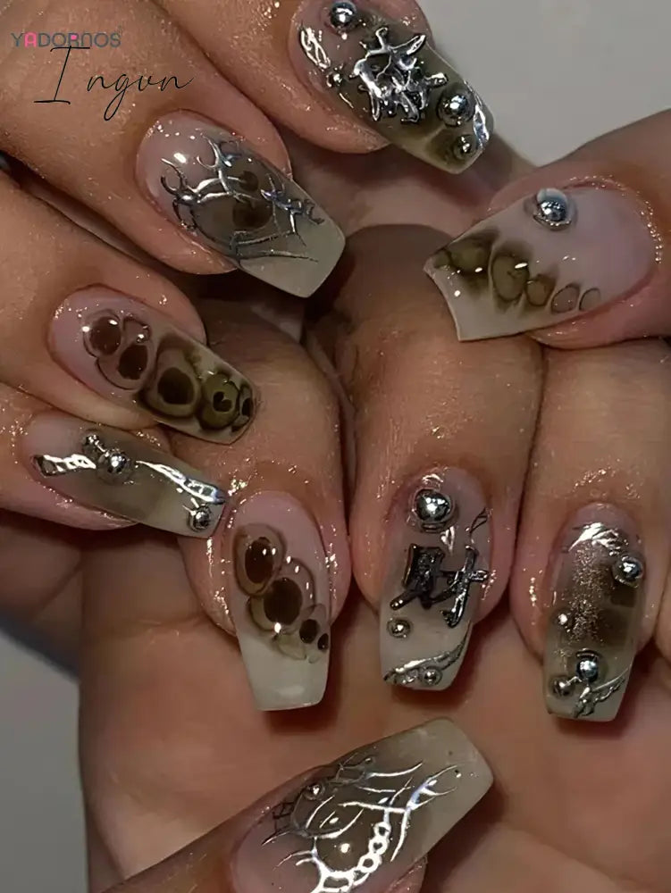24Pcs Y2k Nails Set Press On False Nails Coffin Fake Nails with Charm Gradient Black Designs Reusable Artificial Nail Tips 2024
