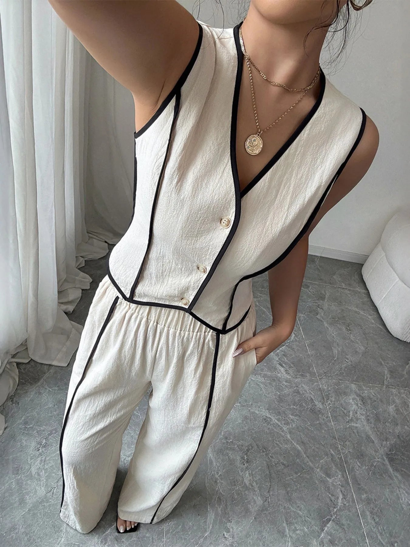 Contrast Trim V-Neck Vest and Pants Set