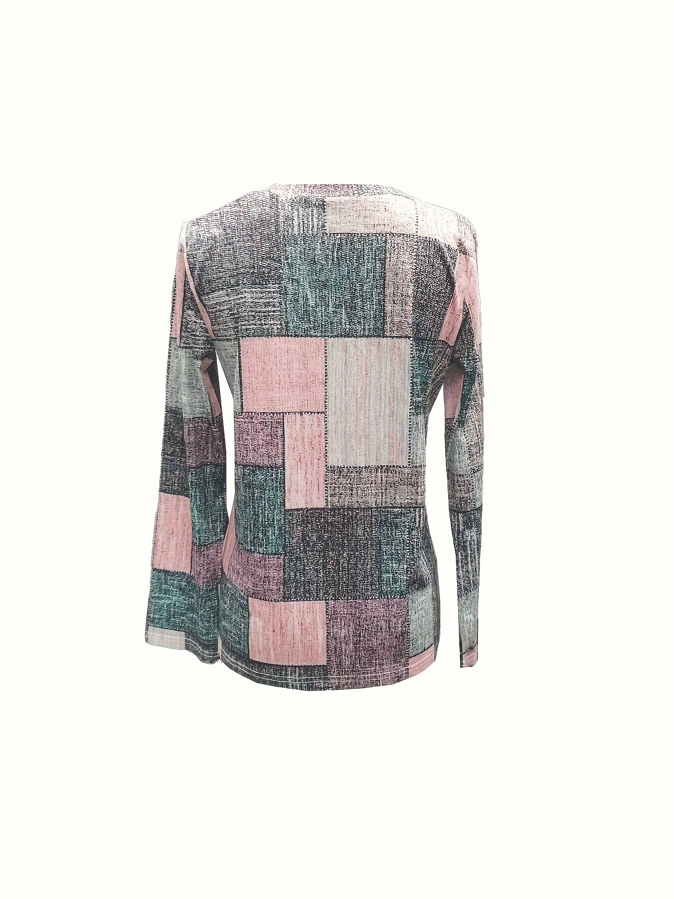 Flattering Plaid Print T-Shirt - Fashionable Crew Neck, Loose & Flowy Long Sleeves - Perfect for Spring & Summer - Womens Casual Wardrobe Staple