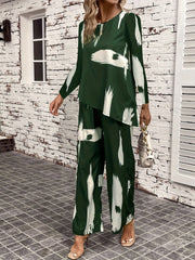 Plus Size Casual Outfits Two Piece Set, Women's Plus Brush Print Long Sleeve Round Neck Top & Wide Leg Pants Outfits 2 Piece Set