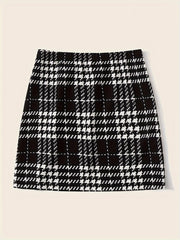 Stylish Plaid Mini Skirt - Women's Elegant Split A-Line Skirt for Work or Casual Occasions - Comfortable, Flattering, and Versatile Clothing for Ladies