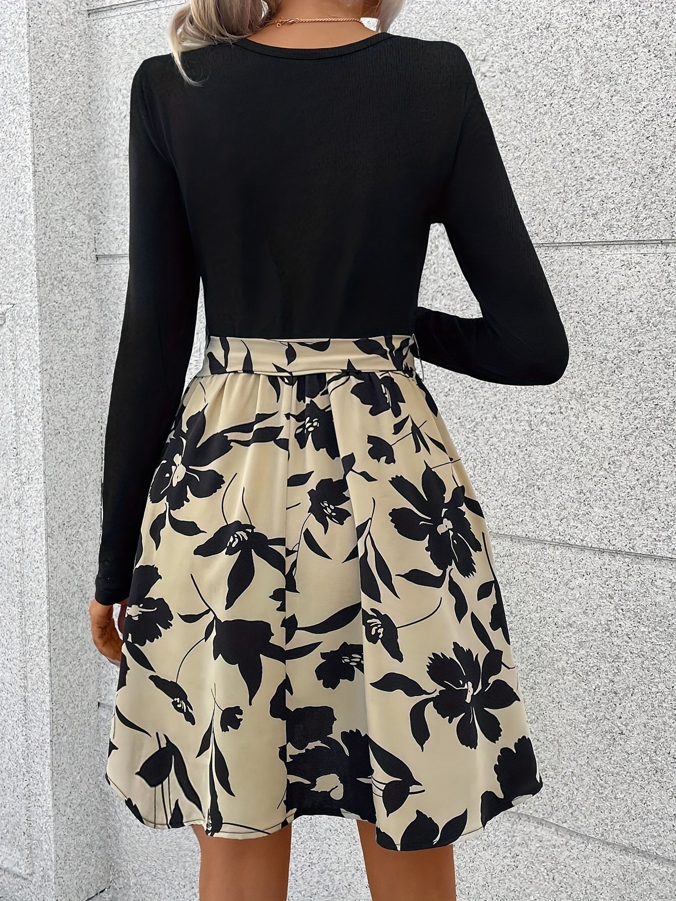 Round Neck Solid Color Long Sleeved T-shirt Paired With Lace Up Printed Mid Length Pleated Skirt, Women's Dress