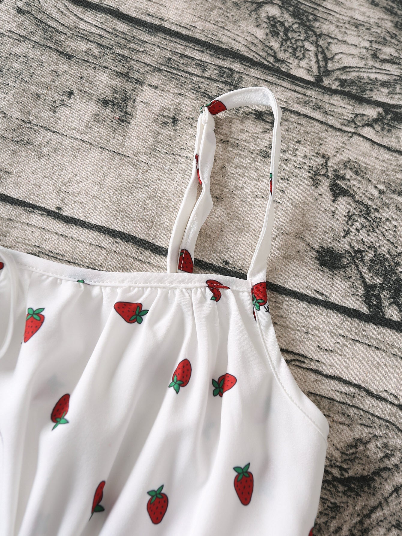 Voguable  Strawberry Print White Chiffon Long Dress Women Spaghetti Strap Vintage Boho Summer Beach Maxi Dress Sleeveless Sundress
