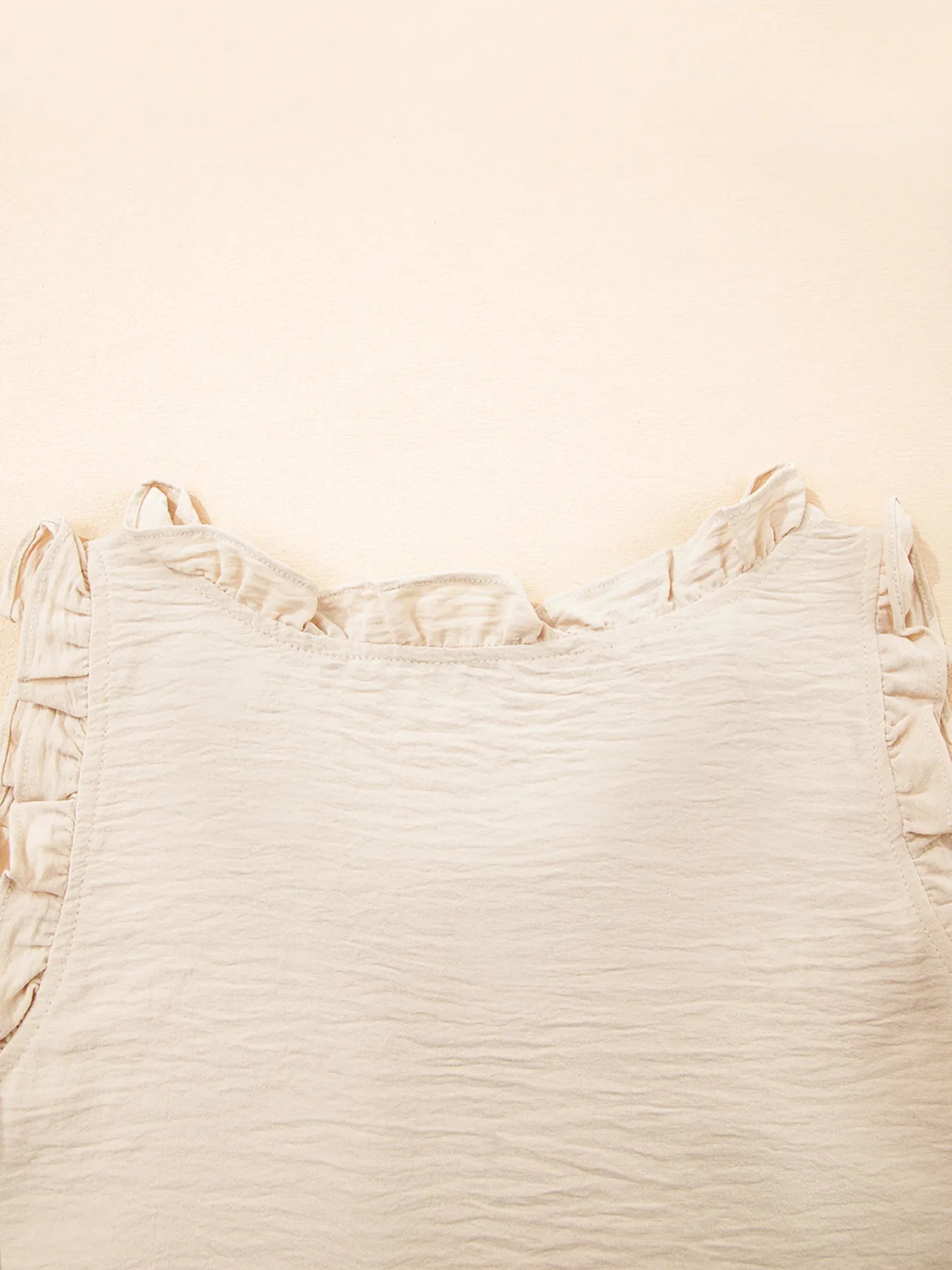 Texture Ruffle Trim V-Neck Tank Top