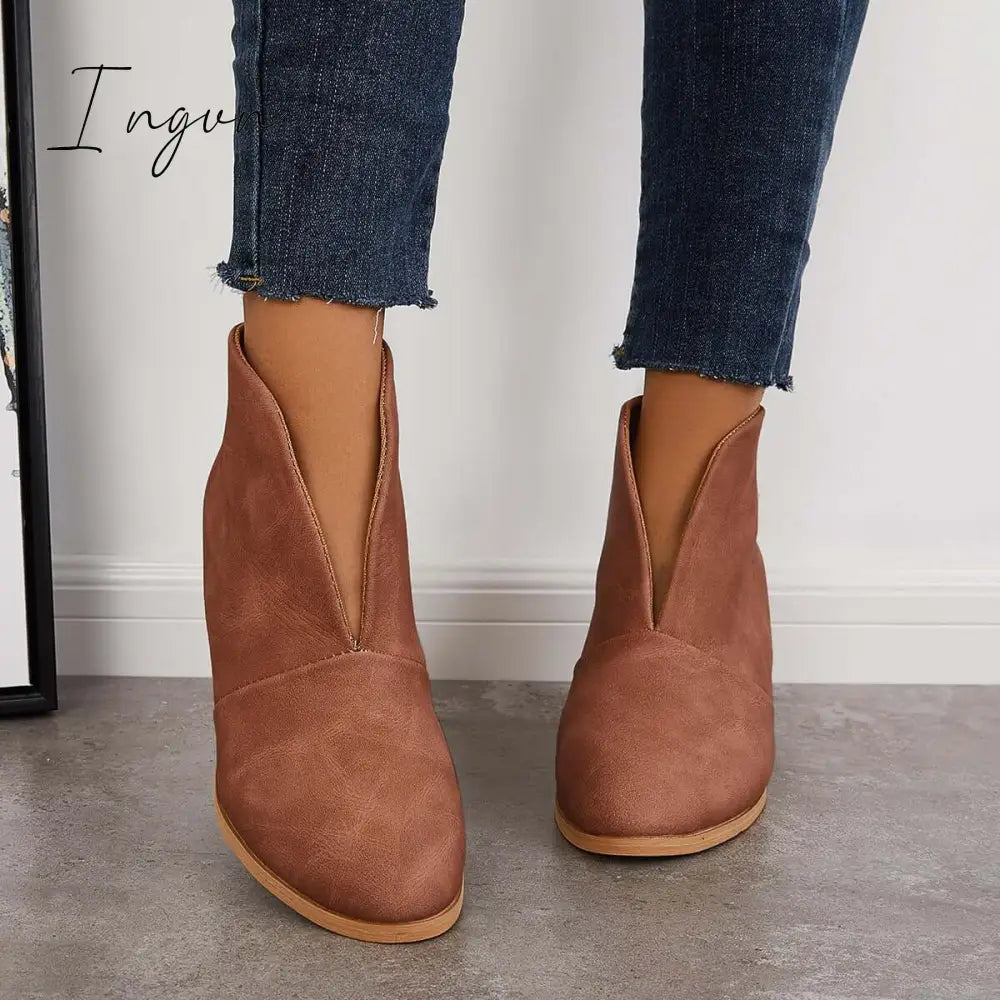 Ingvn - Retro Western V Cut Ankle Boots