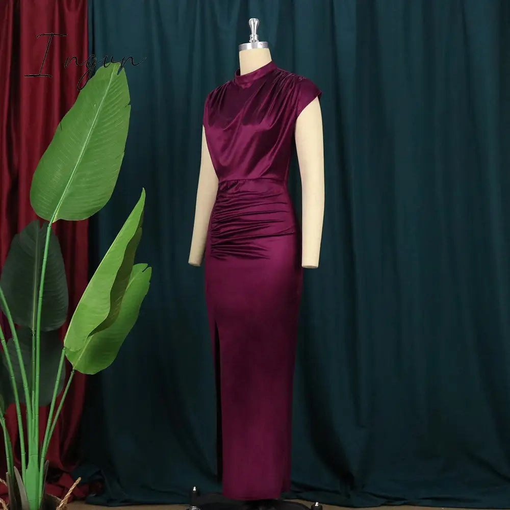 Ingvn - Women Dress Pleated Long Wine Red Elegant Slit High Collar Slim Fit Sleeveless Maxi Robes