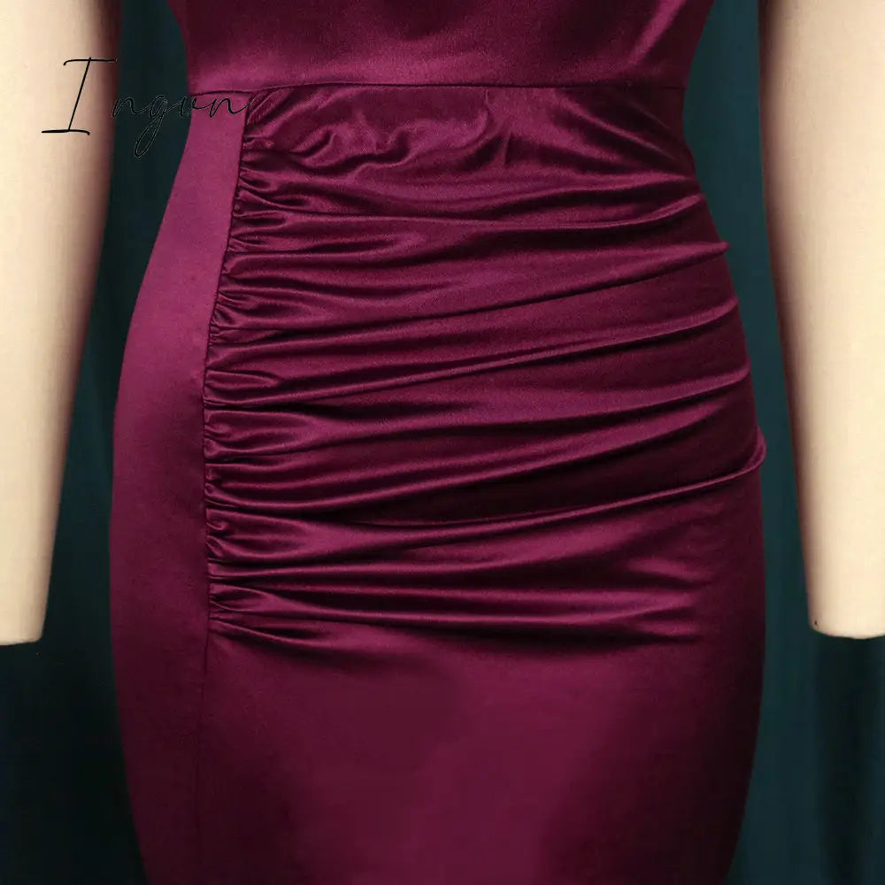 Ingvn - Women Dress Pleated Long Wine Red Elegant Slit High Collar Slim Fit Sleeveless Maxi Robes