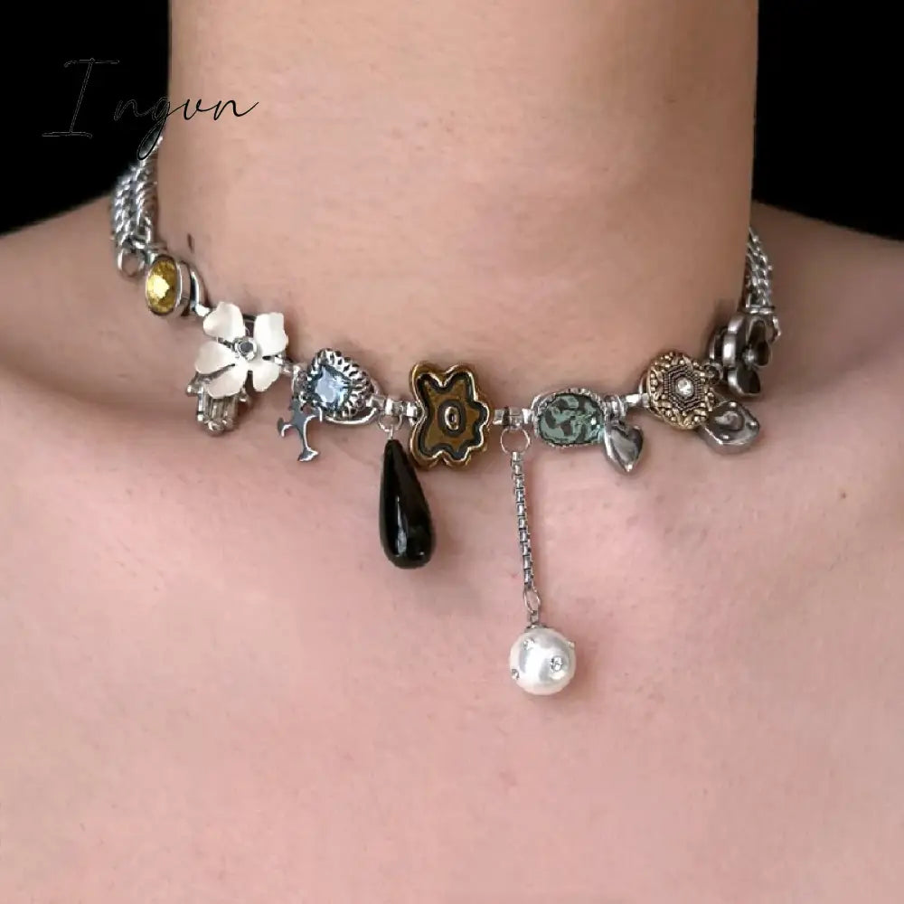Punk Bramble Rose Choker Necklace for Women Chinese Style Unusual Pearl Beaded Neck Chain Y2K Fashion Aesthetic Jewelry